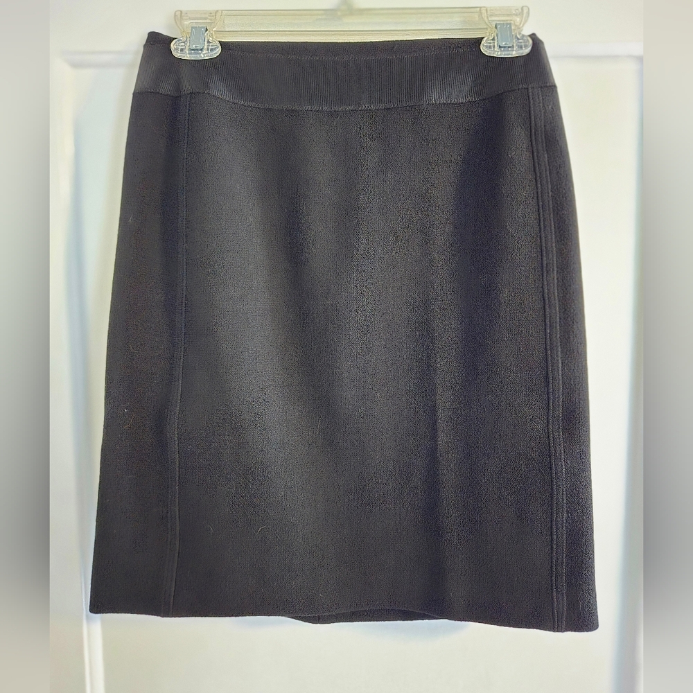 Like New Ann Taylor Size 0 Petite Black Pencil Skirt